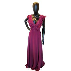 NWOT - Hayley Paige Burgundy Lace Sleeve